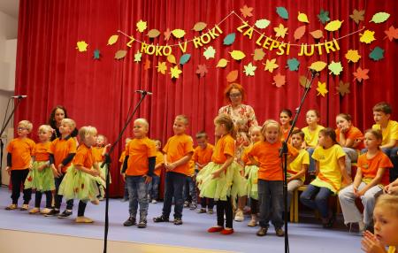 ON otvoritev po poplavah sanirane OŠ ŠMD  slovesni program so  pripravili učenci učiteljice in vzgojiteljice OŠ in vrtca  F Jože Miklavc   IMG_3856